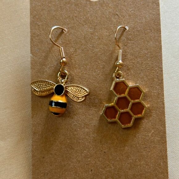 bohemian bee earrings A454 - Picture 4 of 4